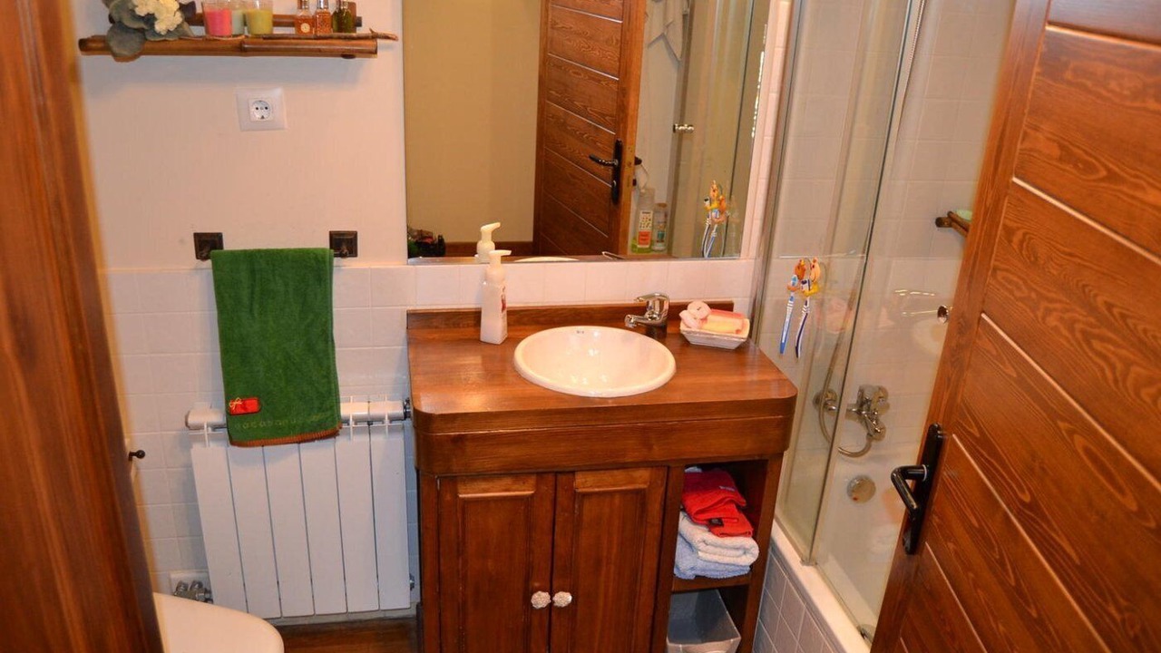 Photo of Bathroom in Queixans