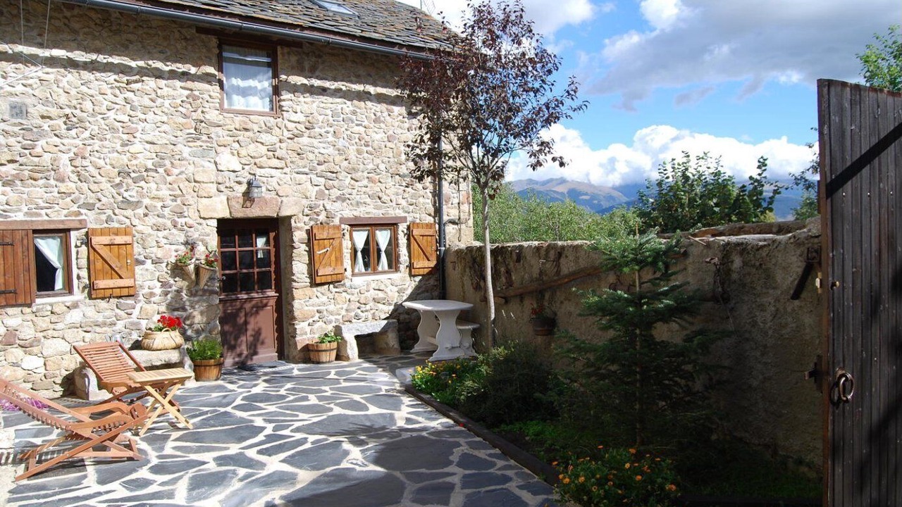 Photo of Patio Balcony in Dorres