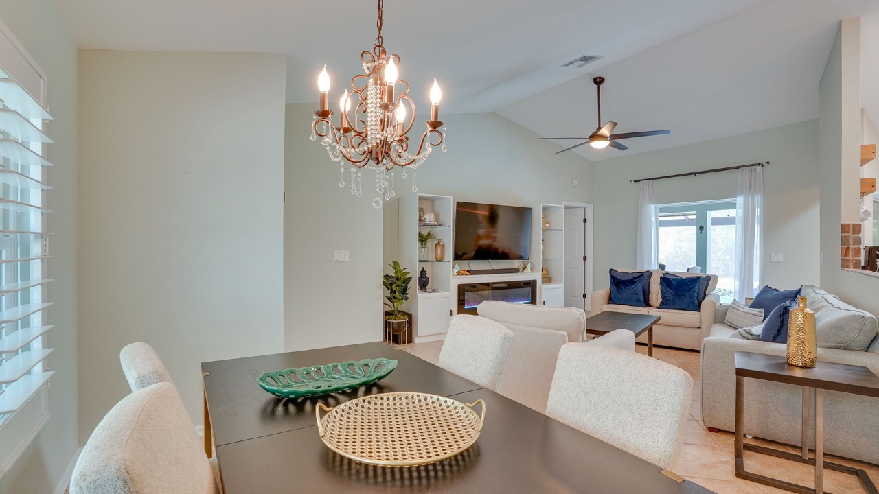 Photo of Livingroom in Three Oaks