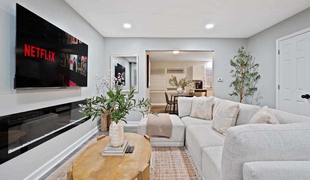 Photo of Livingroom in Des Plaines