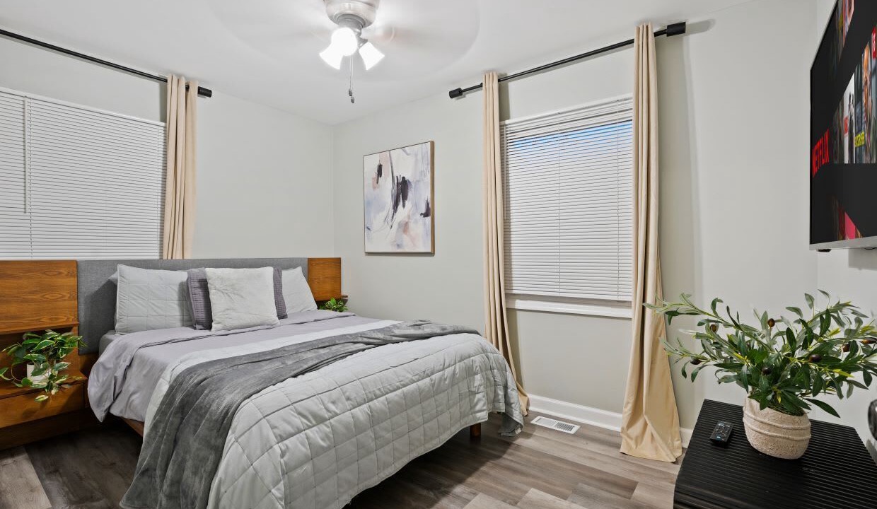 Photo of Bedroom in Des Plaines