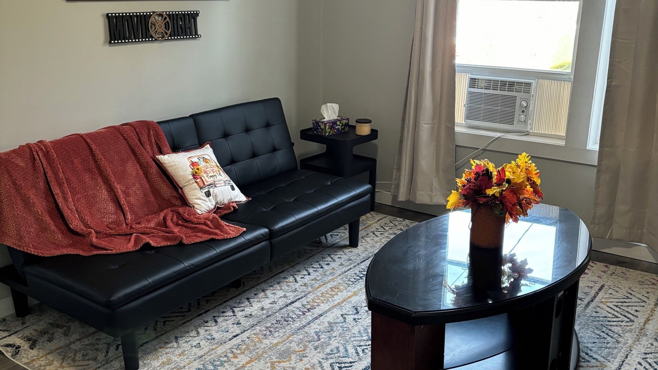 Photo of Livingroom in Oswego