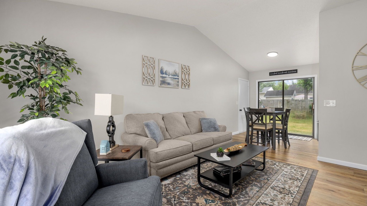 Photo of Livingroom in O'Fallon