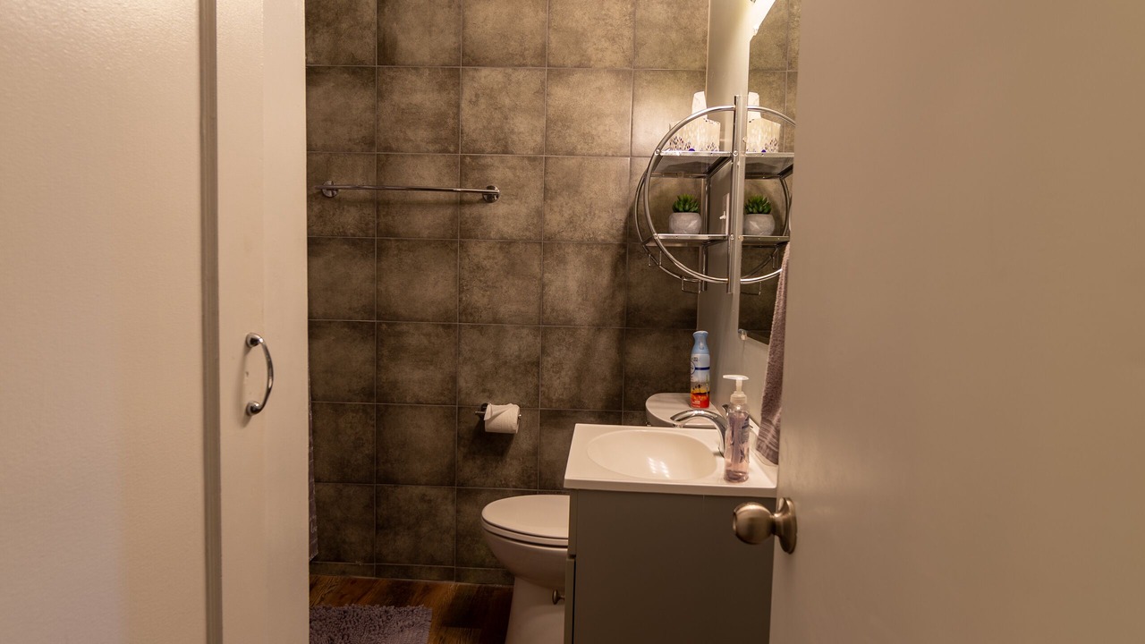 Photo of Bathroom in Riverdale