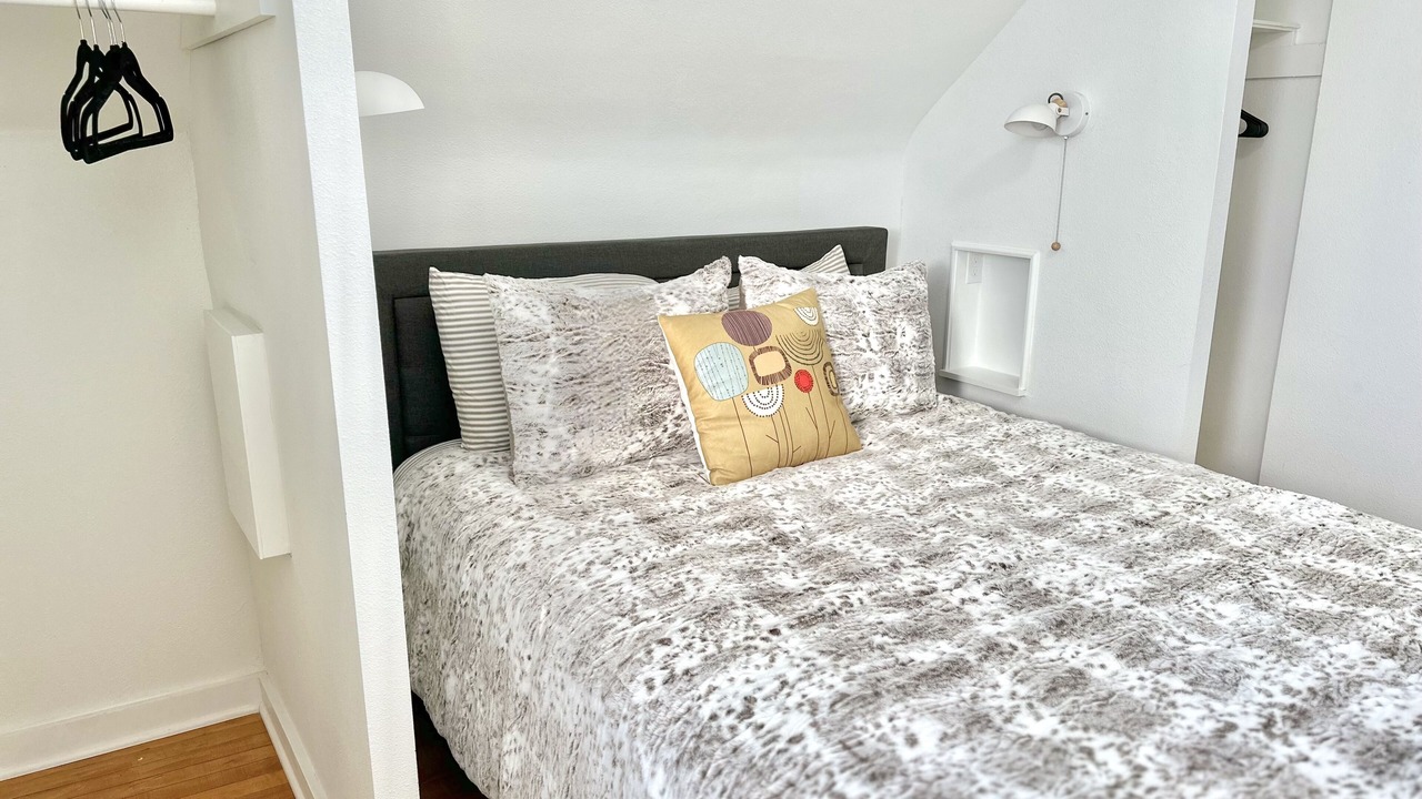 Photo of Bedroom in Oskaloosa