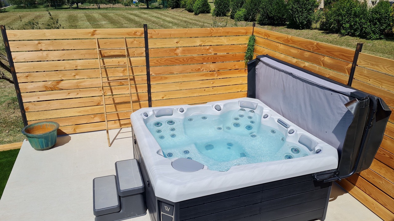 Photo of Outdoor in Cornillon