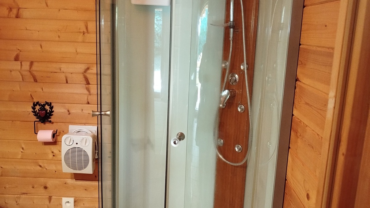 Photo of Bathroom in Bouc-Bel-Air