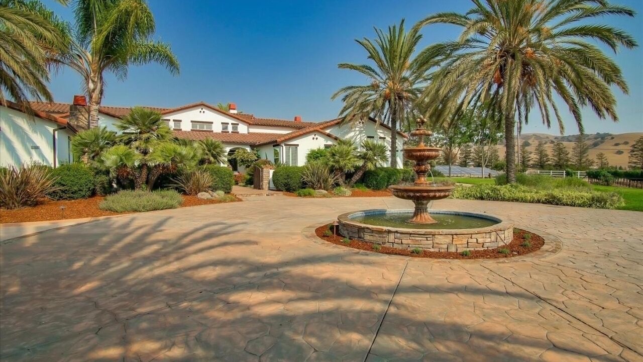 Photo of Outdoor in Hollister