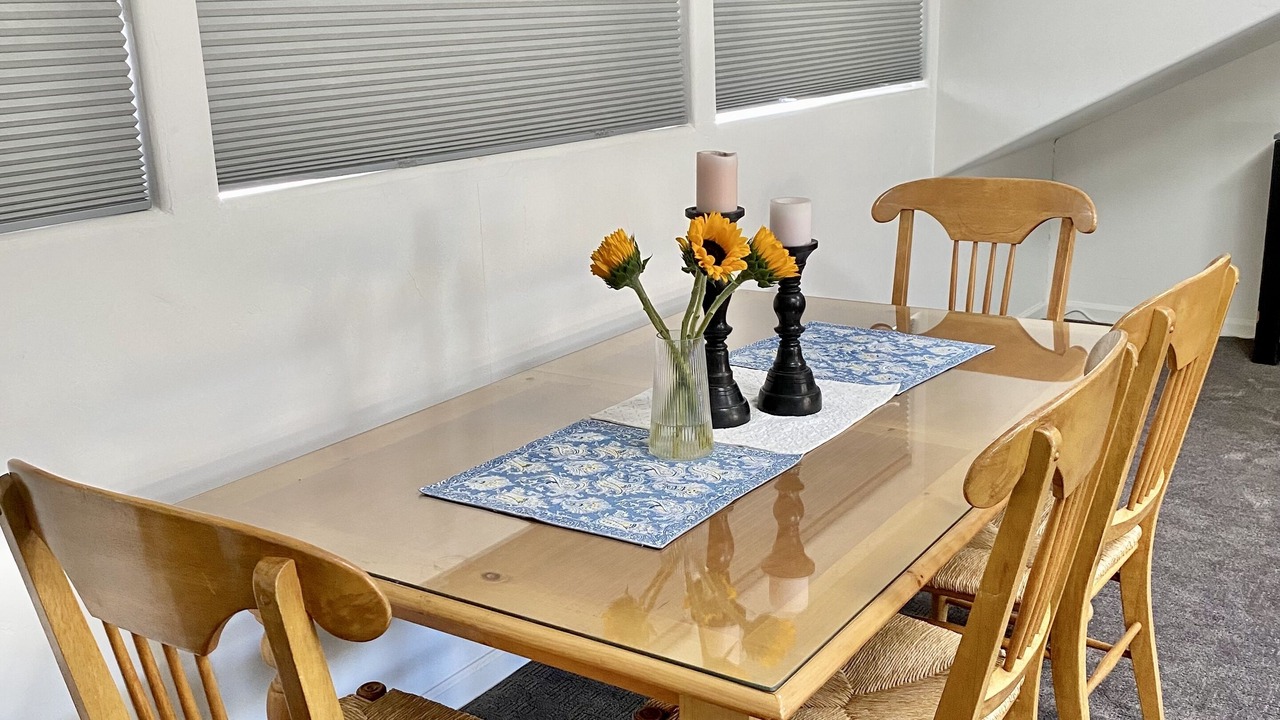 Photo of Others in Hollister