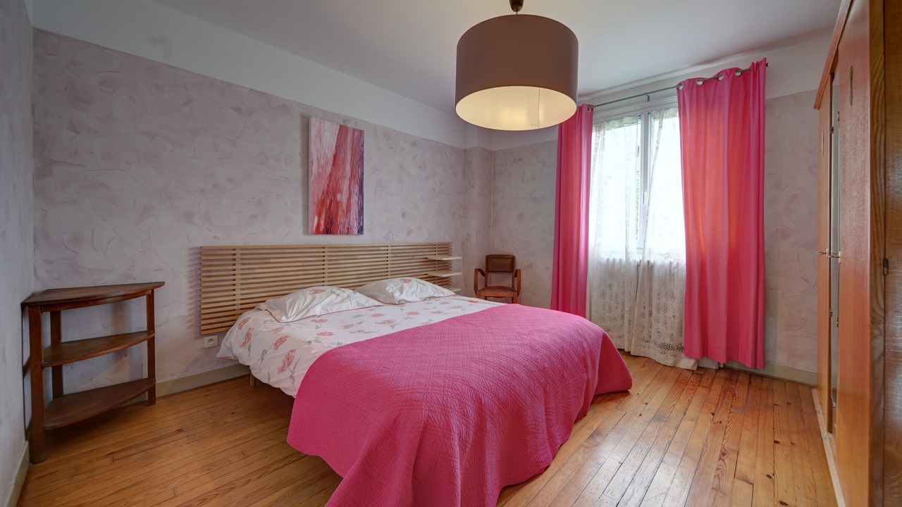 Photo of Bedroom in Bagneres-de-Luchon