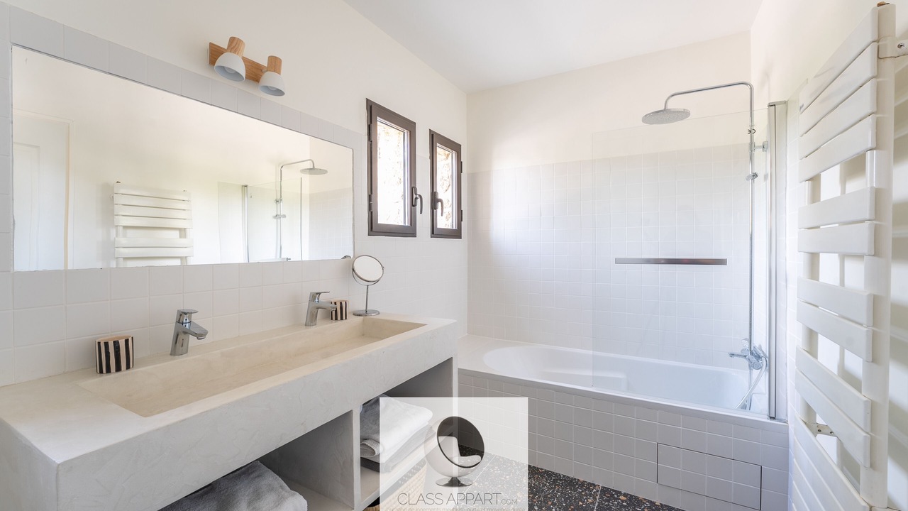 Photo of Bathroom in La Chamberte