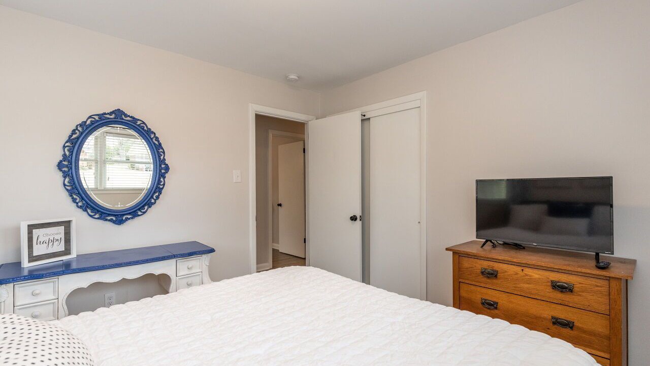 Photo of Bedroom in Garner