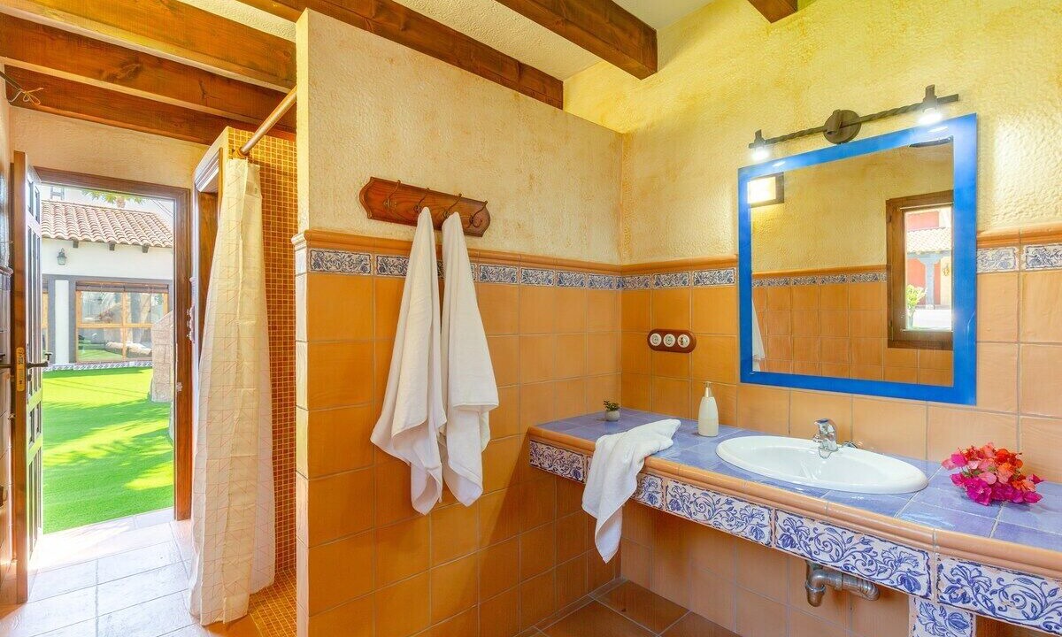 Photo of Bathroom in Catral