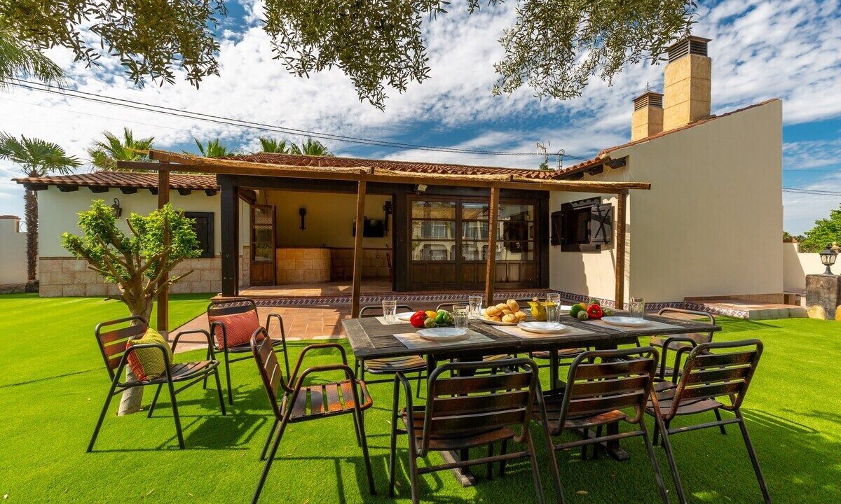 Photo of Outdoor in Catral