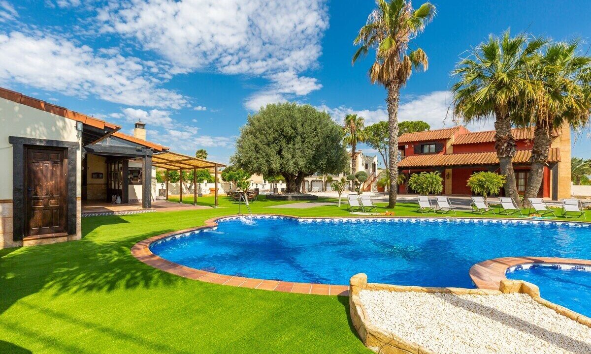 Photo of Outdoor in Catral