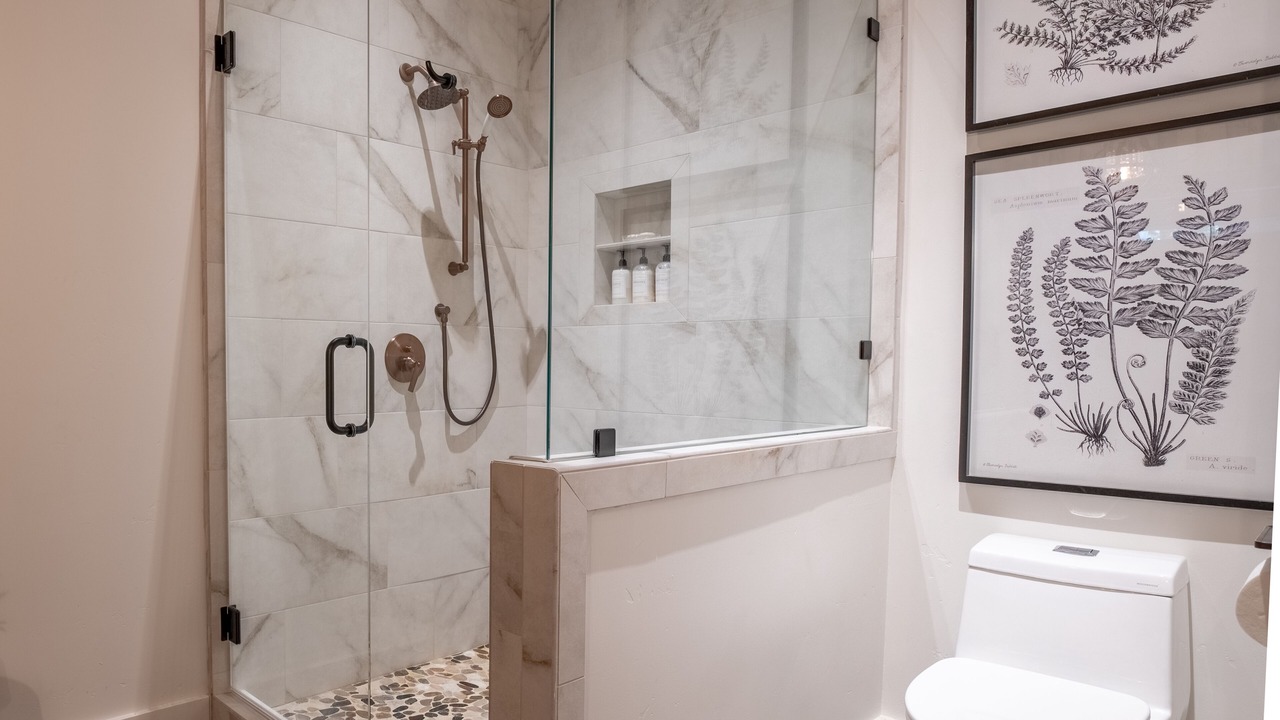 Photo of Bathroom in Dorrington