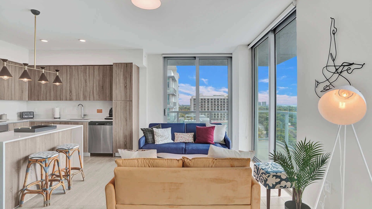 Photo of Livingroom in Northeast Miami