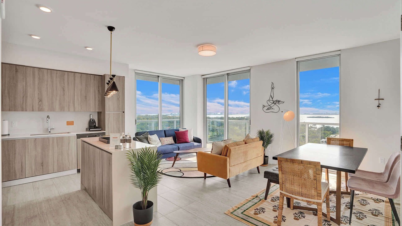 Photo of Livingroom in Northeast Miami