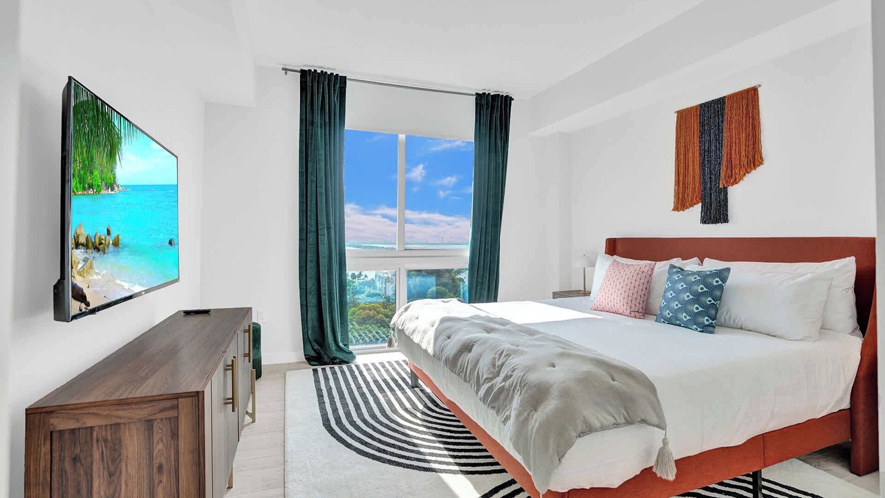 Photo of Bedroom in Northeast Miami