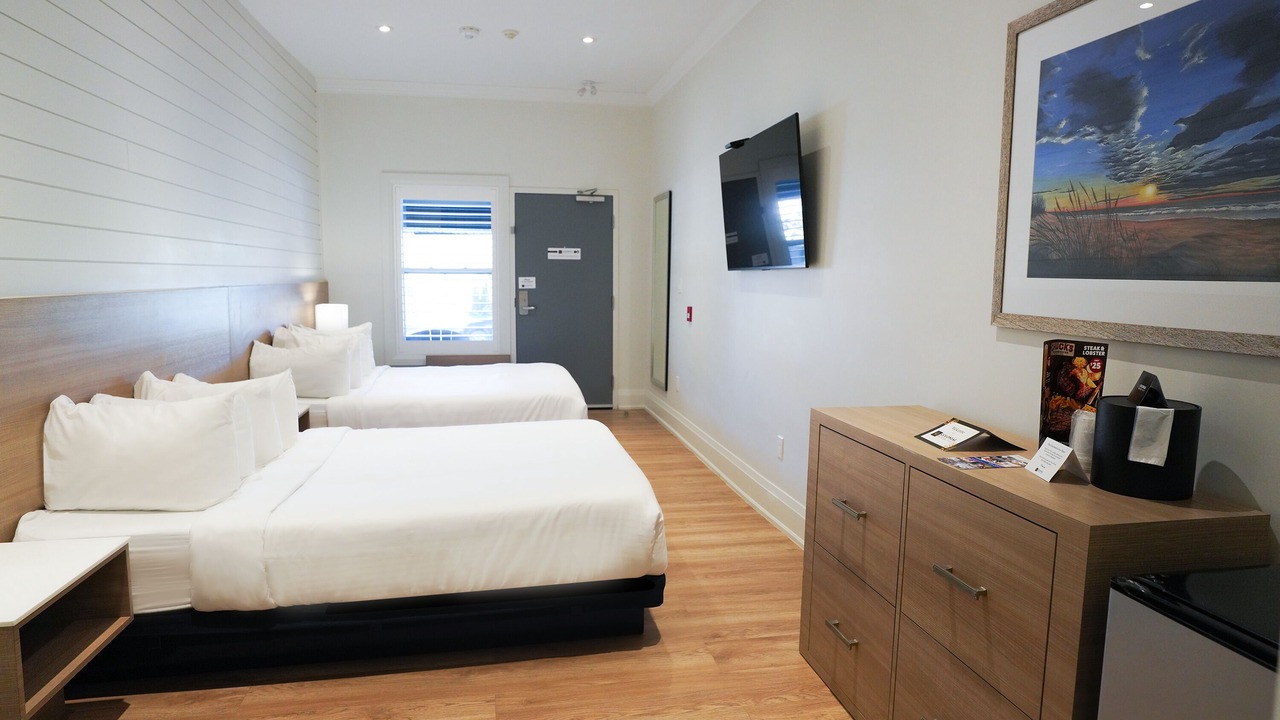 Photo of Bedroom in Grand Bend