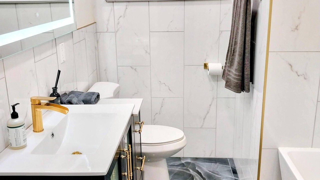 Photo of Bathroom in Lake Highlands