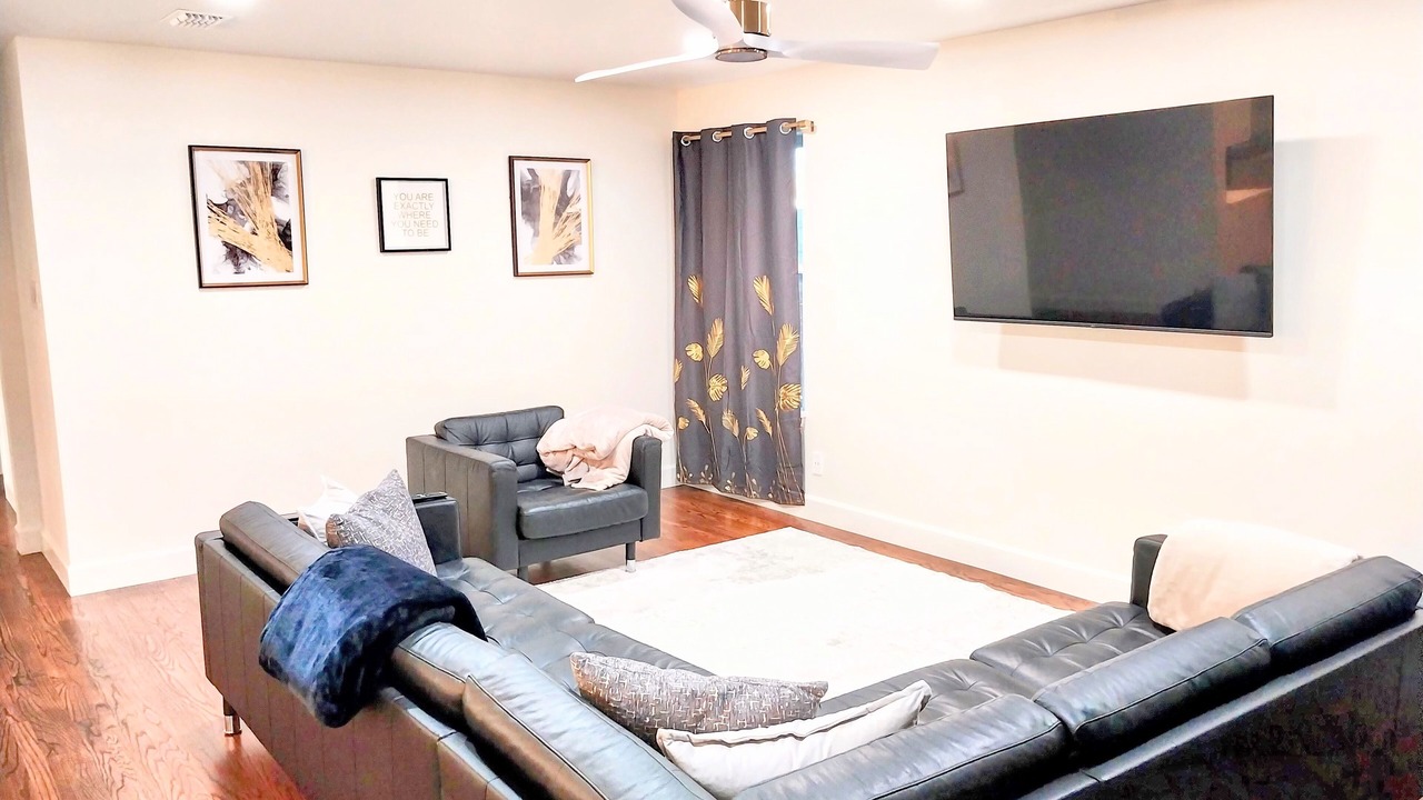Photo of Livingroom in Lake Highlands