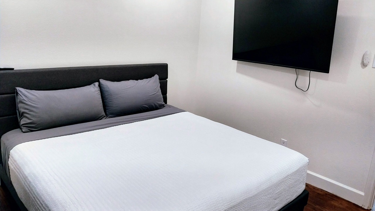 Photo of Bedroom in Lake Highlands