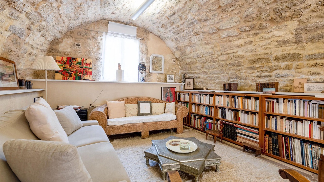 Photo of Bedroom in Montbazin