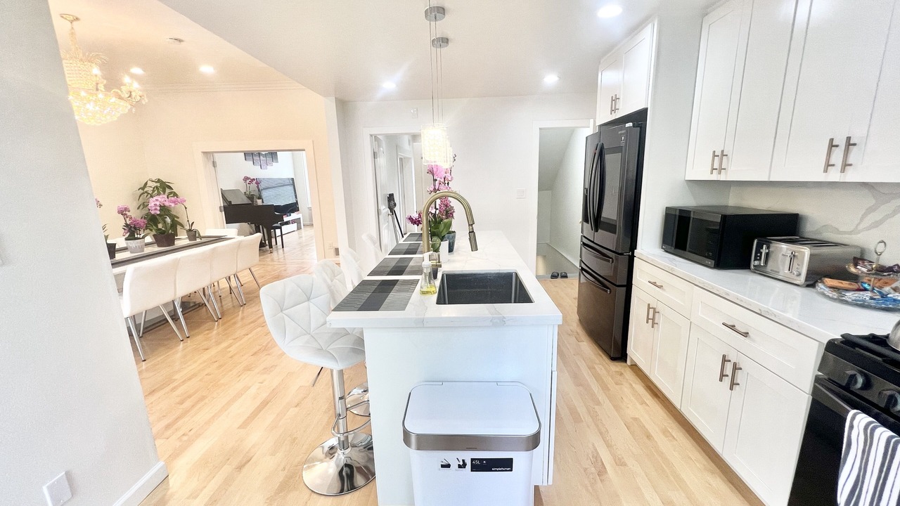 Photo of Bedroom in Inner Sunset