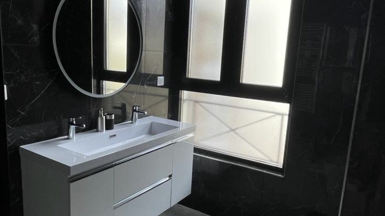 Photo of Bathroom in Epernay