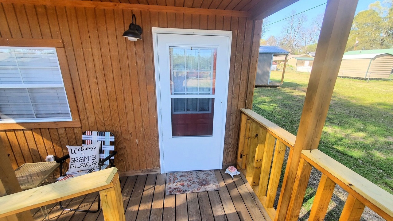 Photo of Patio Balcony in Maud