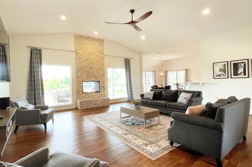 Photo of Livingroom in Van Alstyne