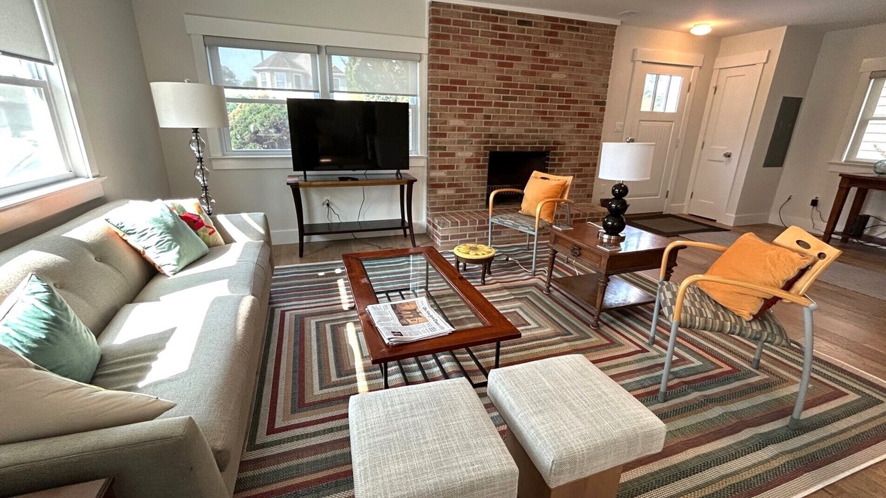 Photo of Livingroom in Avon