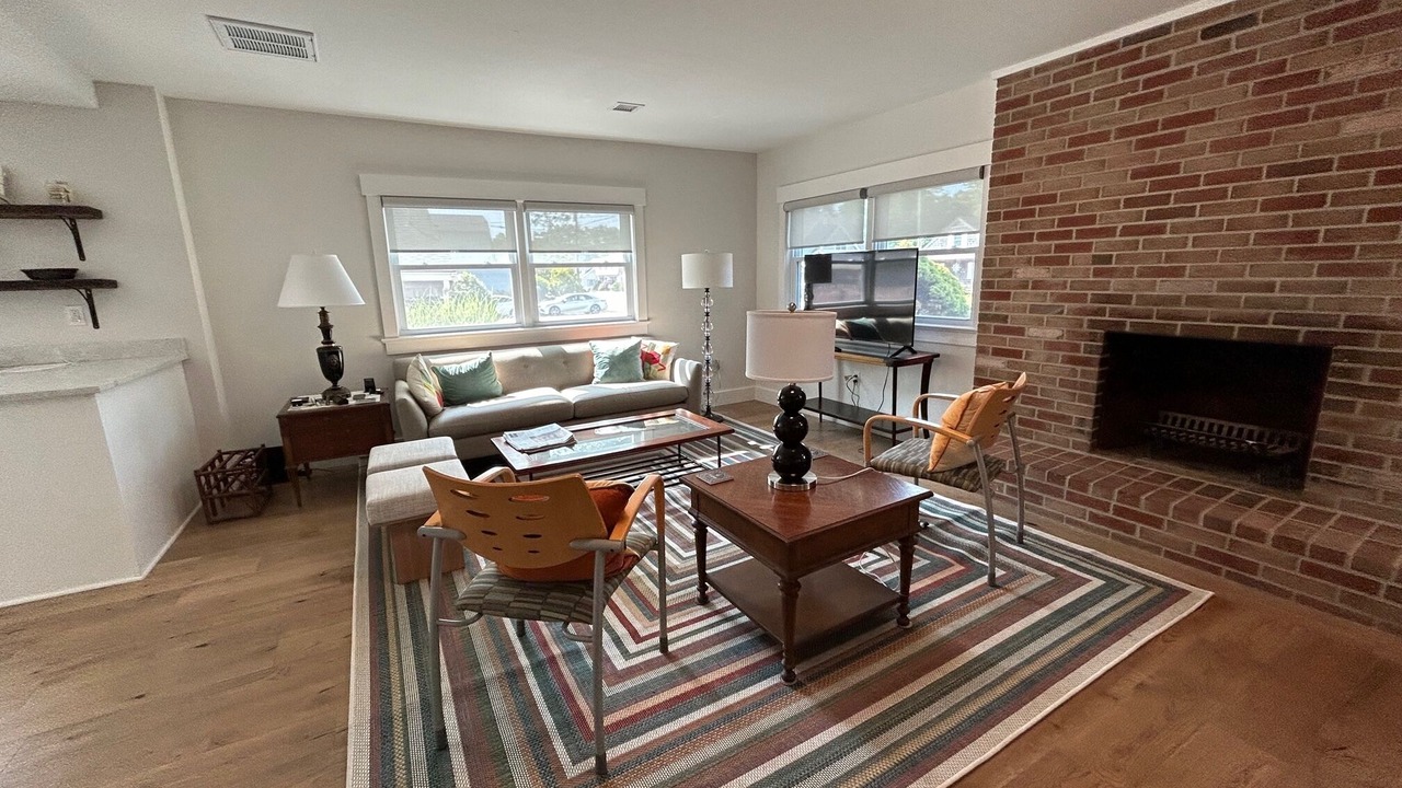 Photo of Livingroom in Avon