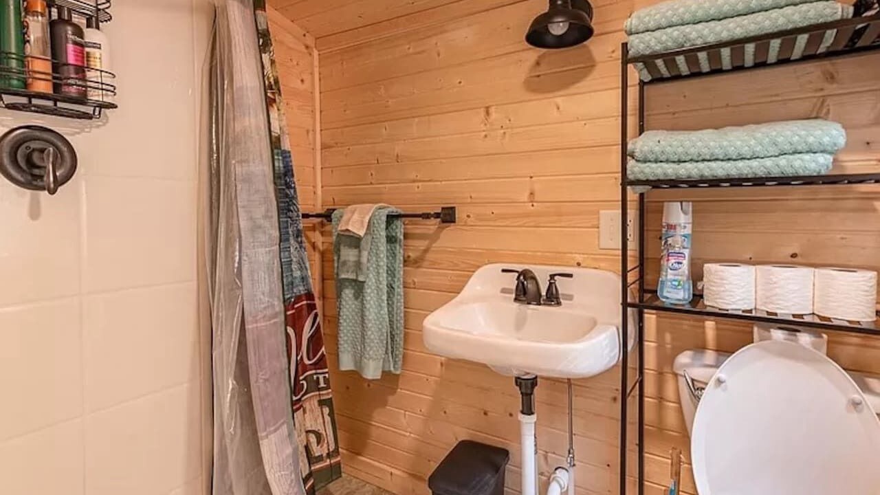 Photo of Bathroom in Briggsville