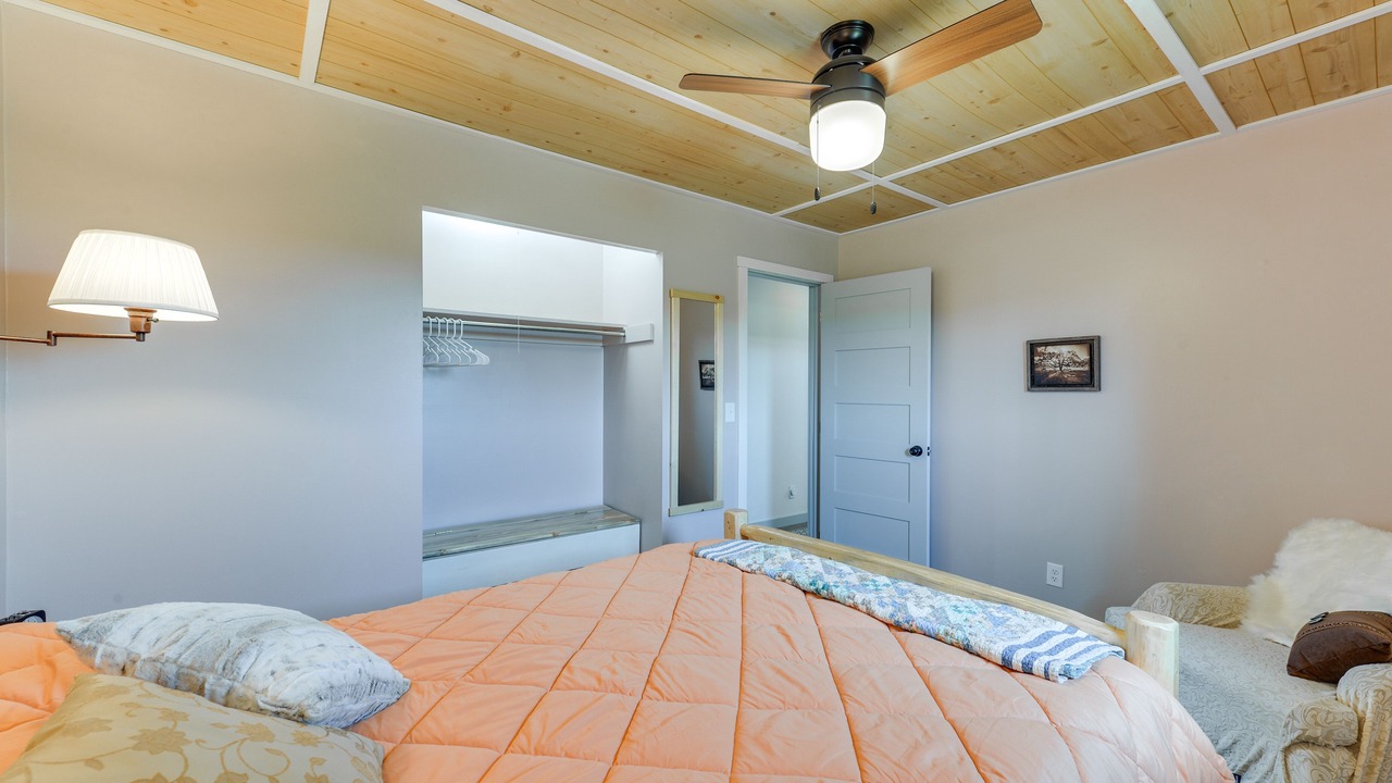 Photo of Bedroom in Lander