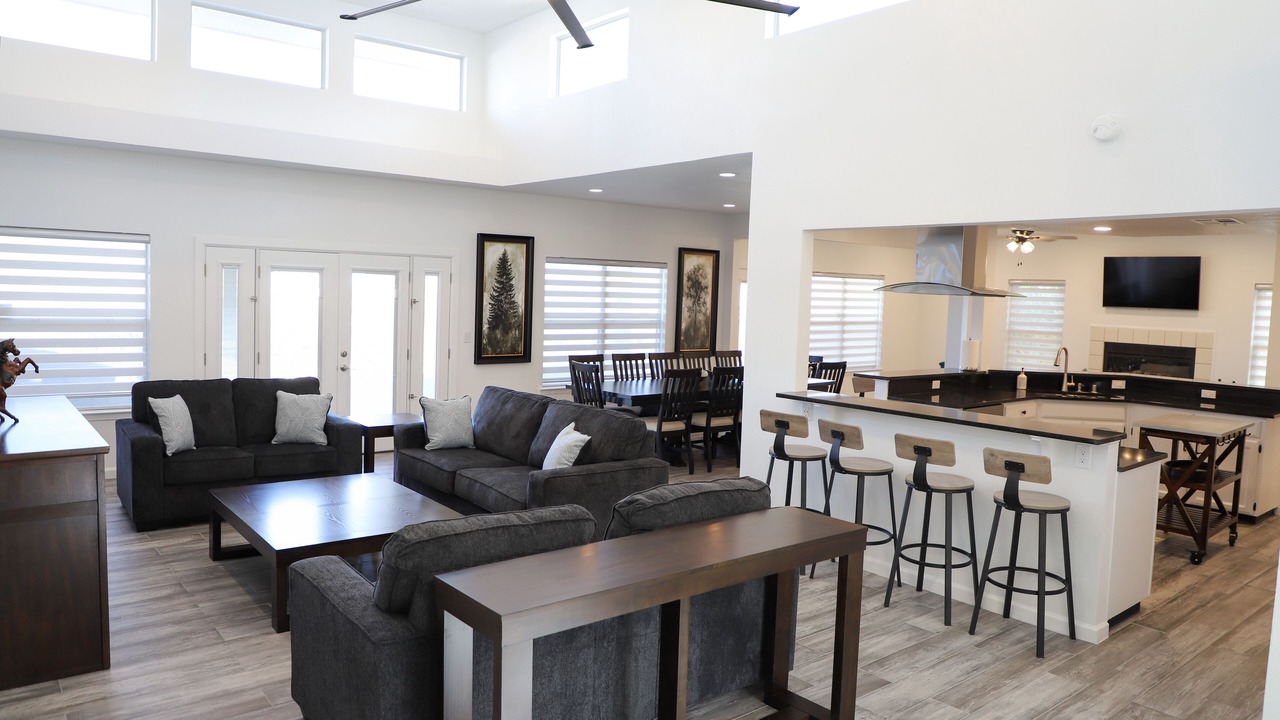 Photo of Livingroom in Biggs Field