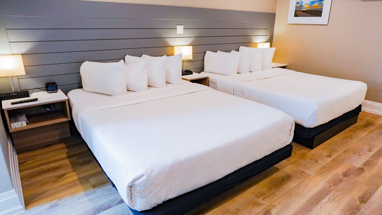 Photo of Bedroom in Grand Bend