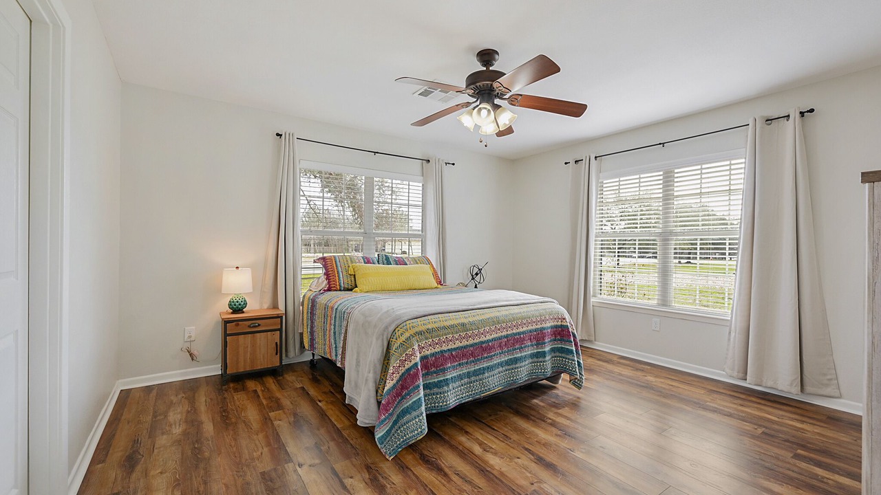 Photo of Bedroom in College Hills Estates