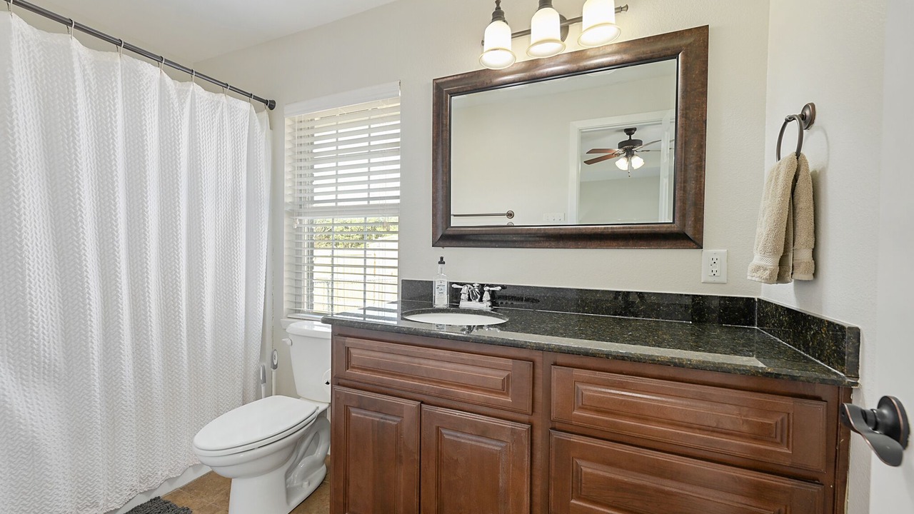 Photo of Bathroom in College Hills Estates