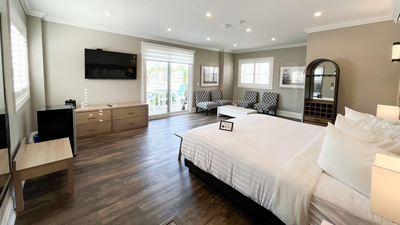 Photo of Bedroom in Grand Bend