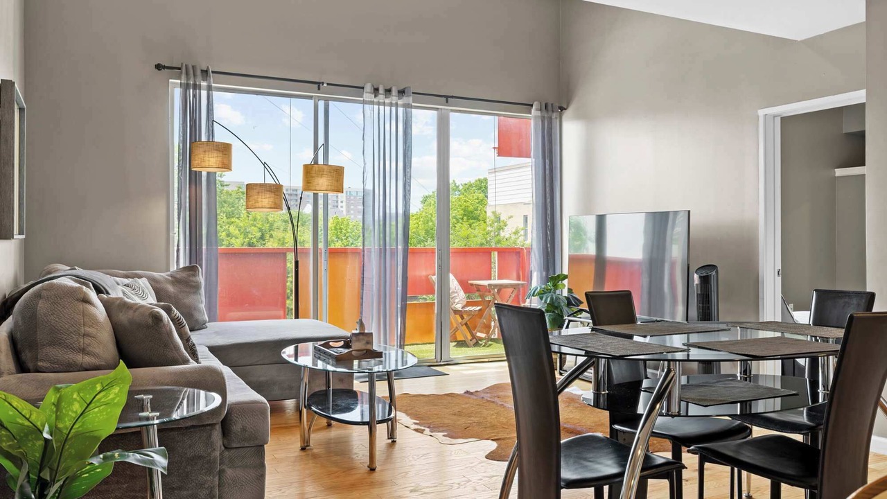 Photo of Livingroom in Central East Austin
