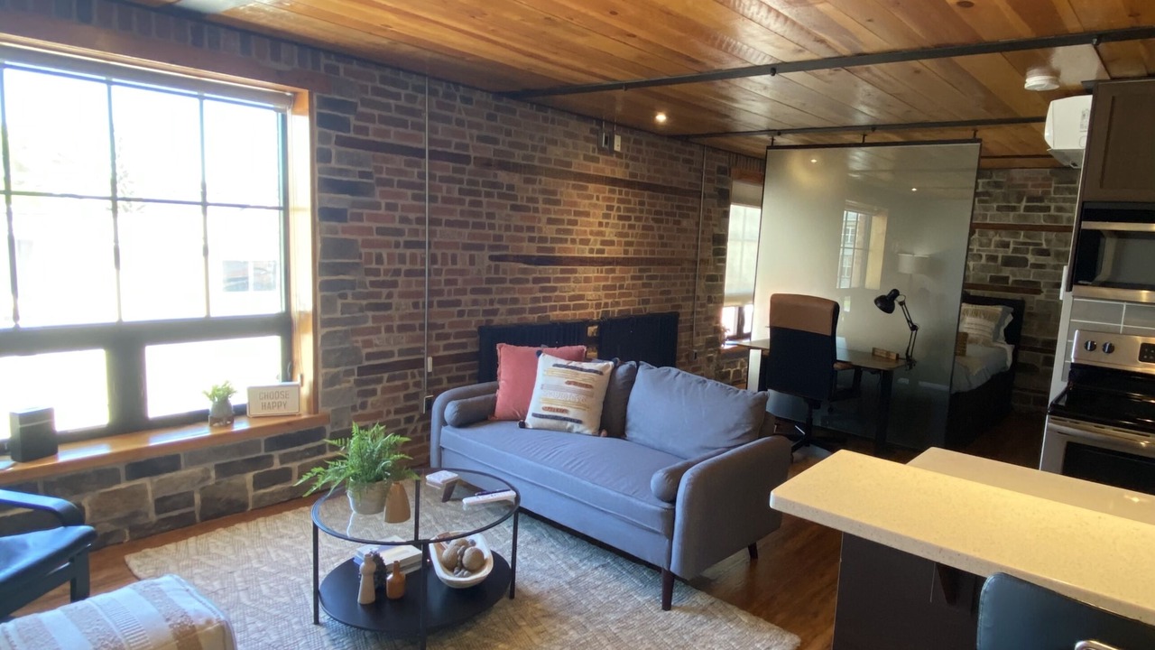 Photo of Livingroom in Kingston