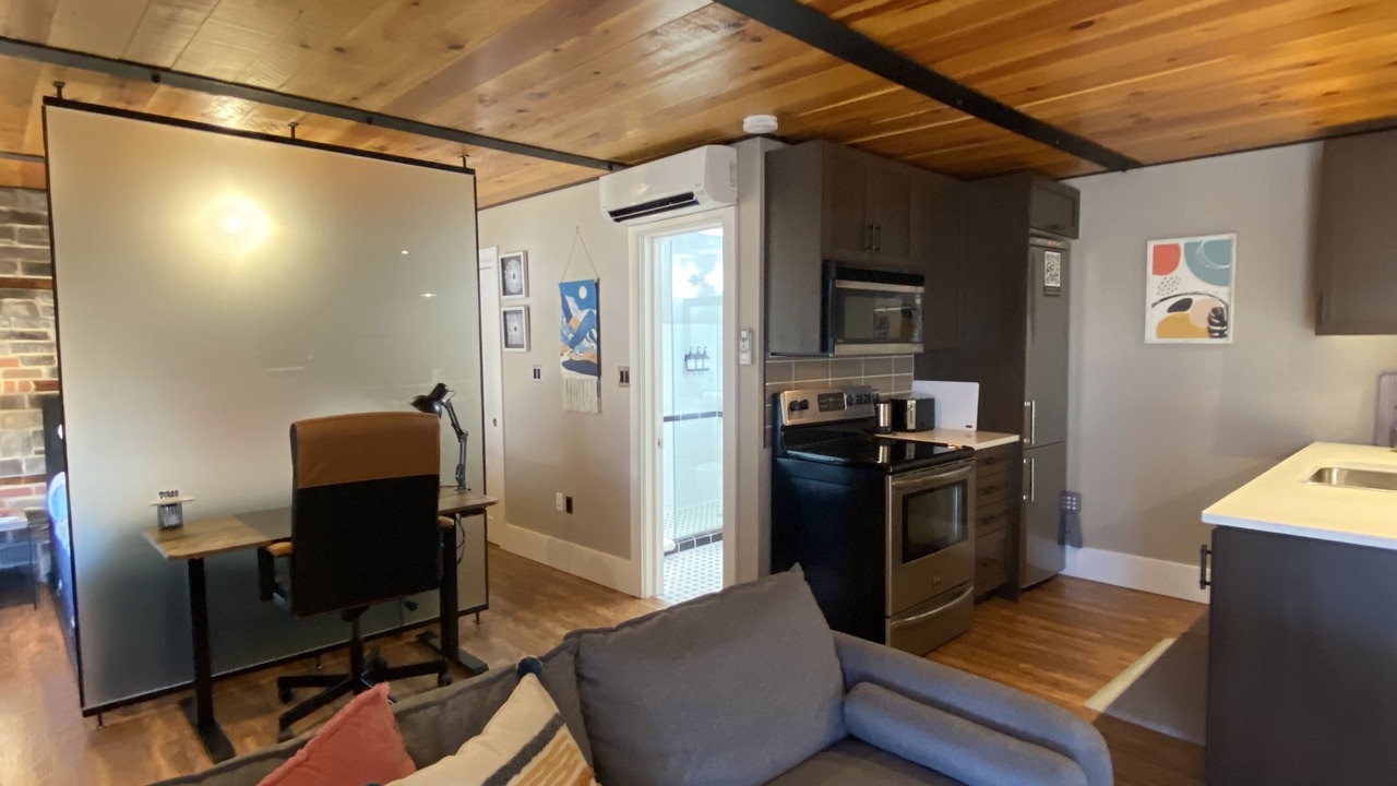 Photo of Livingroom in Kingston