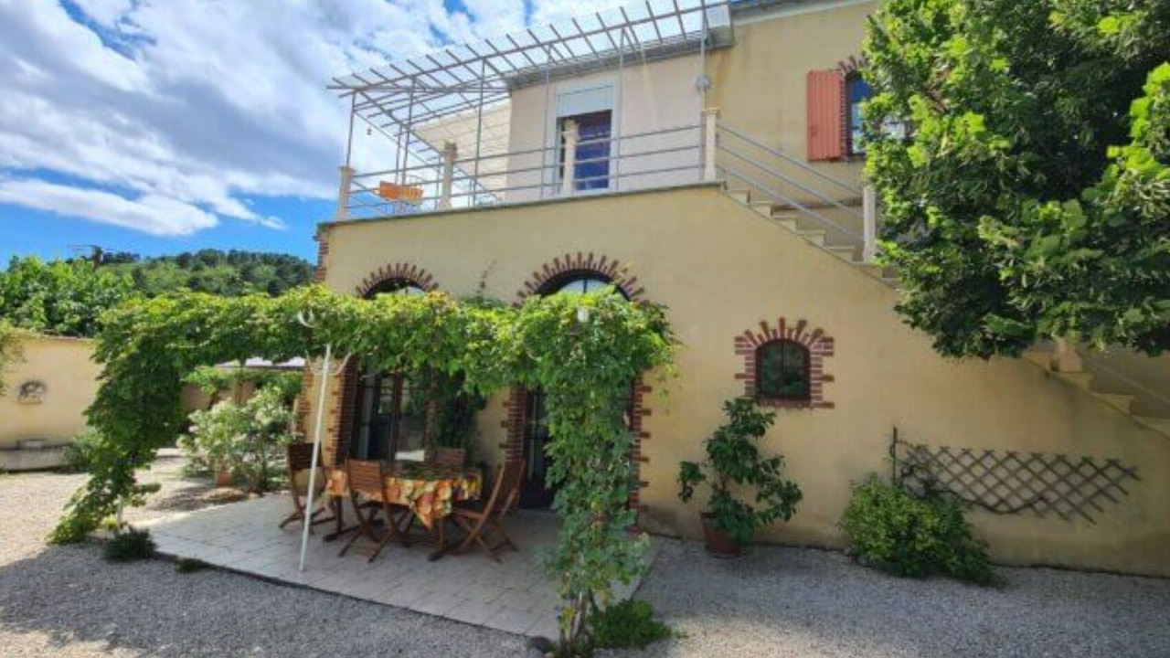 Photo of Outdoor in Courry