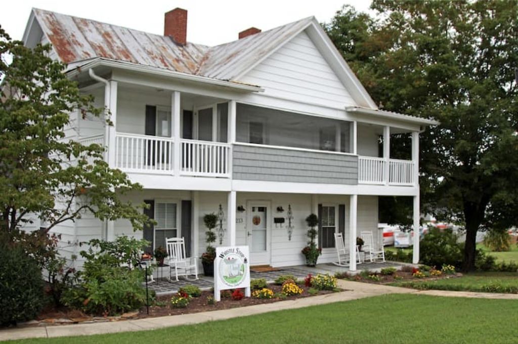 Photo of Outdoor in King