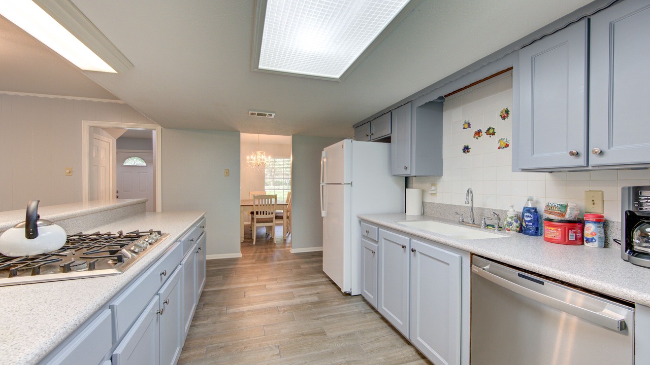 Photo of Kitchen in Roman Forest