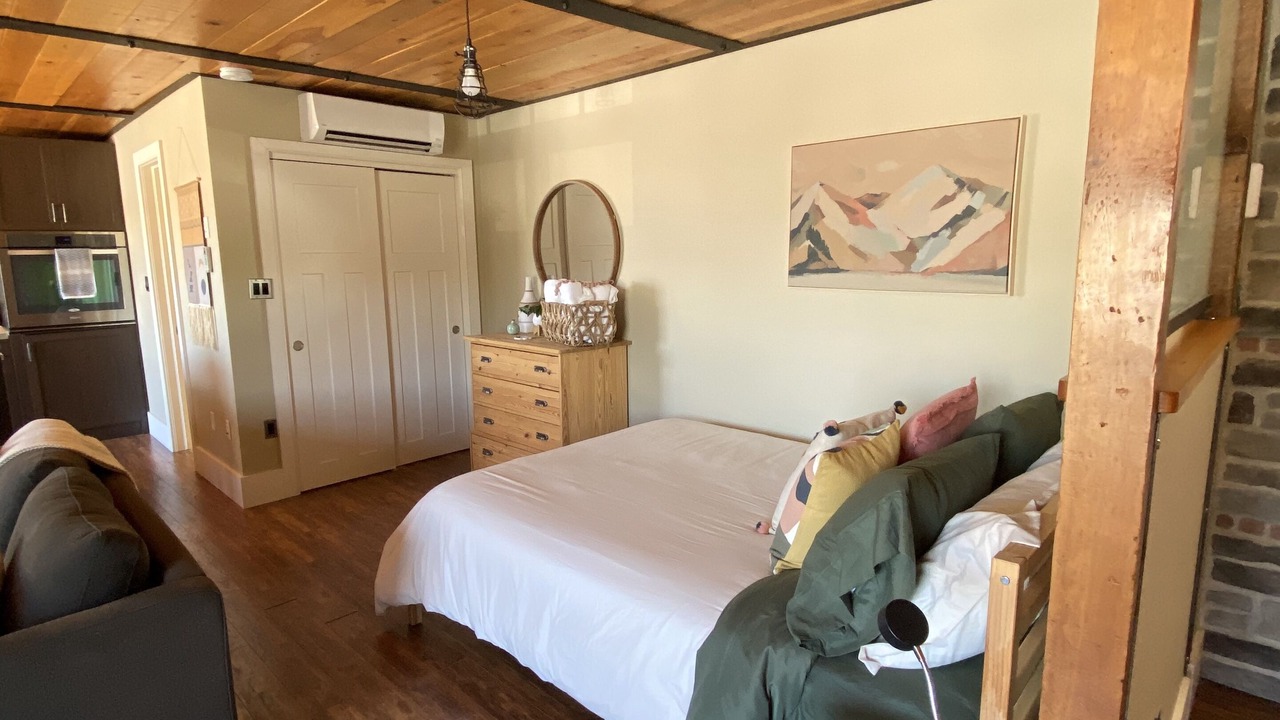 Photo of Bedroom in Kingston