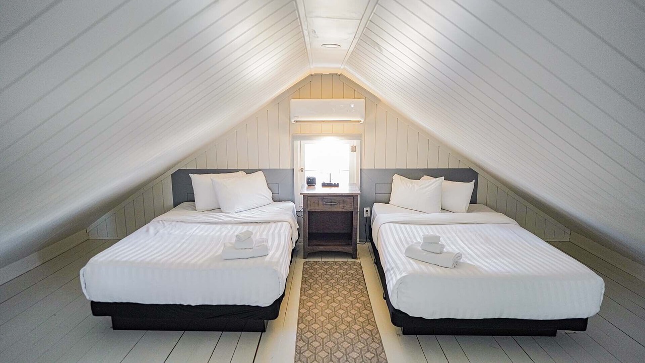 Photo of Bedroom in Grand Bend