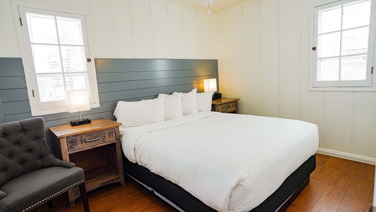 Photo of Bedroom in Grand Bend